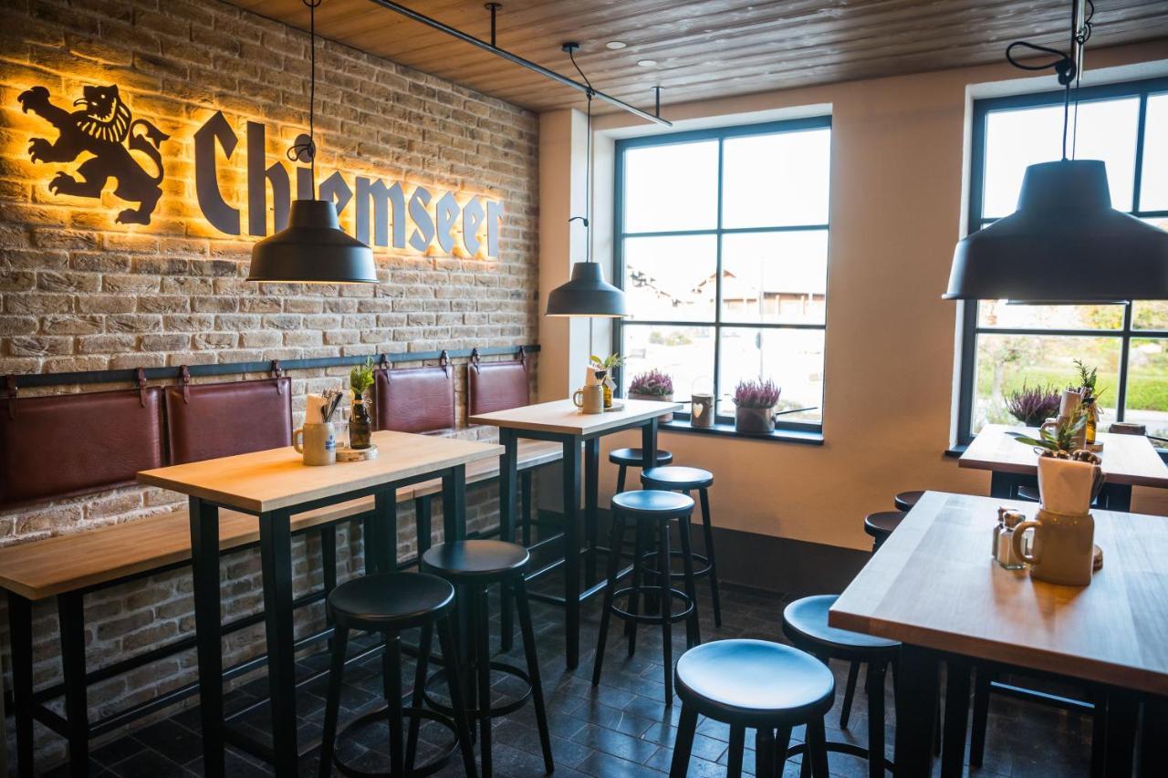 Chiemseer Wirtshaus Chieming Eksteriør billede