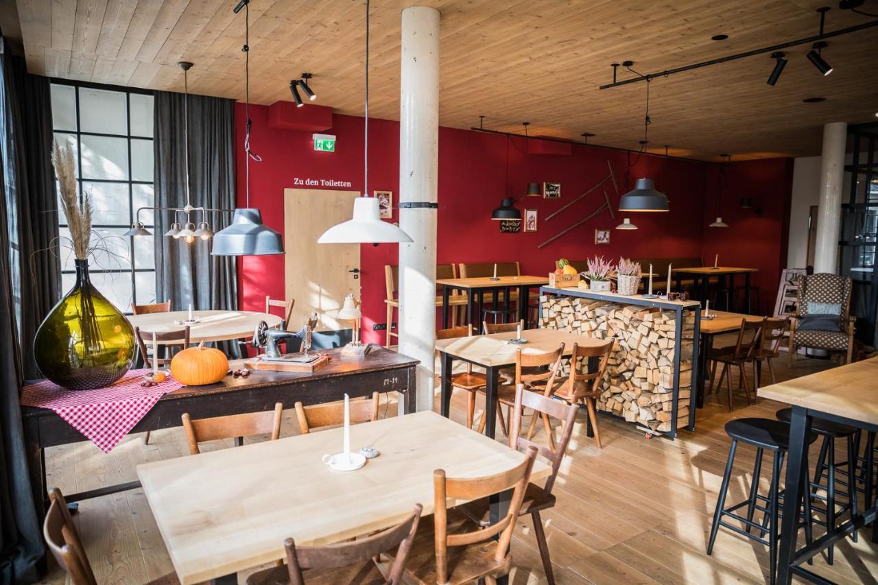 Chiemseer Wirtshaus Chieming Eksteriør billede
