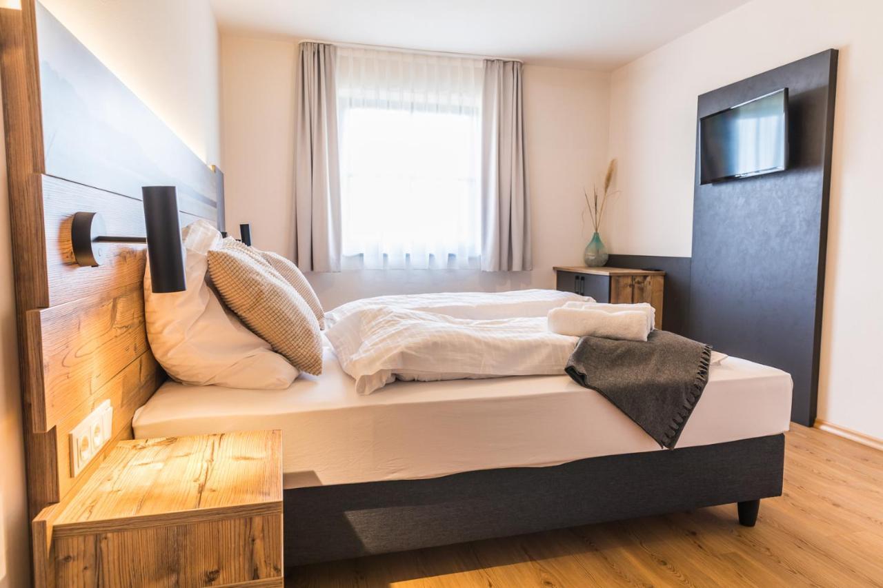 Chiemseer Wirtshaus Chieming Eksteriør billede